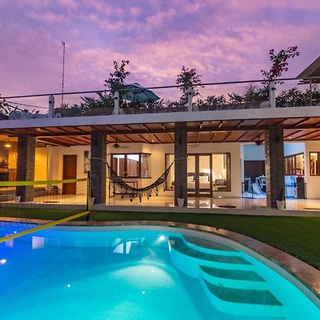 5 Bedroom Villa Sultan Luxury Entertainment And Relaxation スミニャック エクステリア 写真