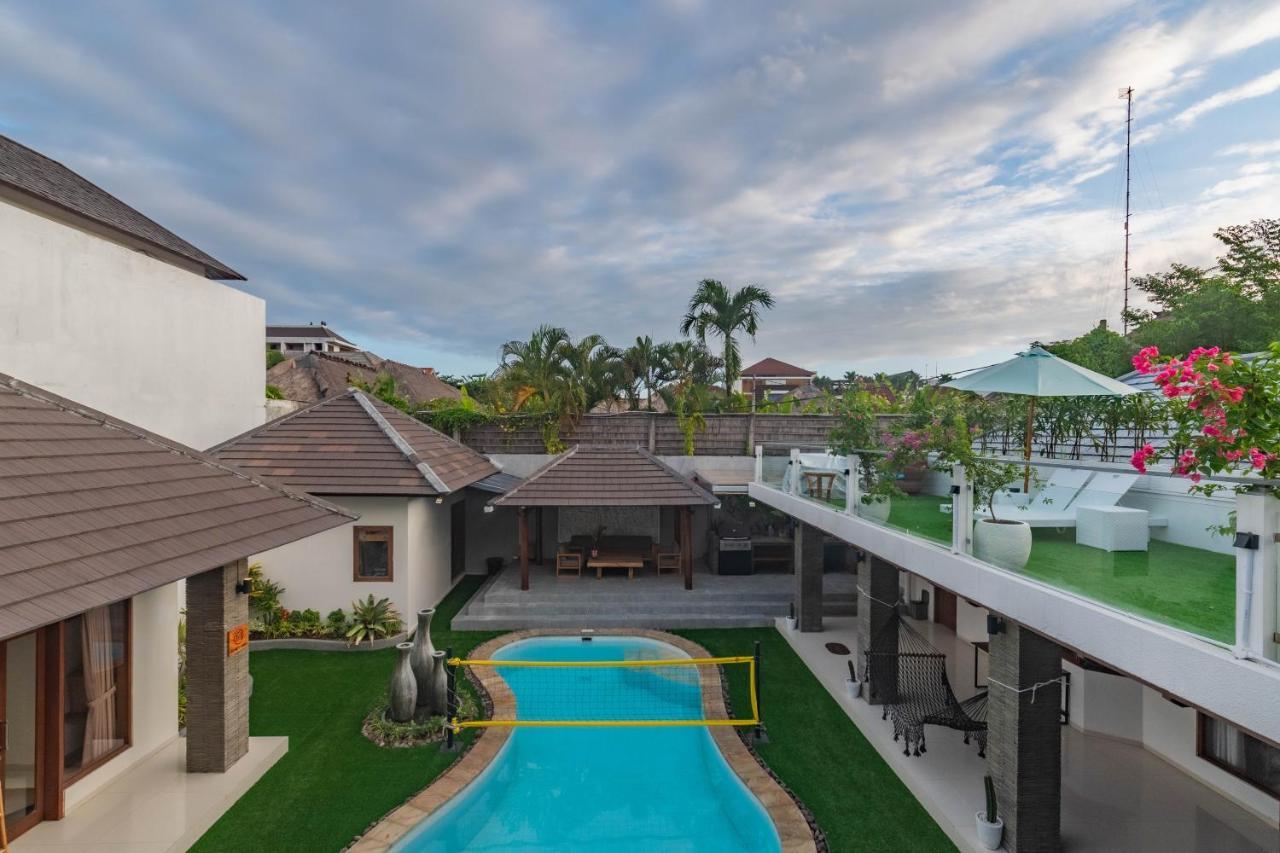 5 Bedroom Villa Sultan Luxury Entertainment And Relaxation スミニャック エクステリア 写真