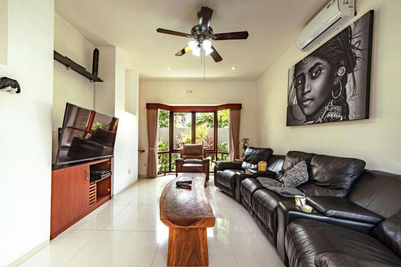 5 Bedroom Villa Sultan Luxury Entertainment And Relaxation スミニャック エクステリア 写真