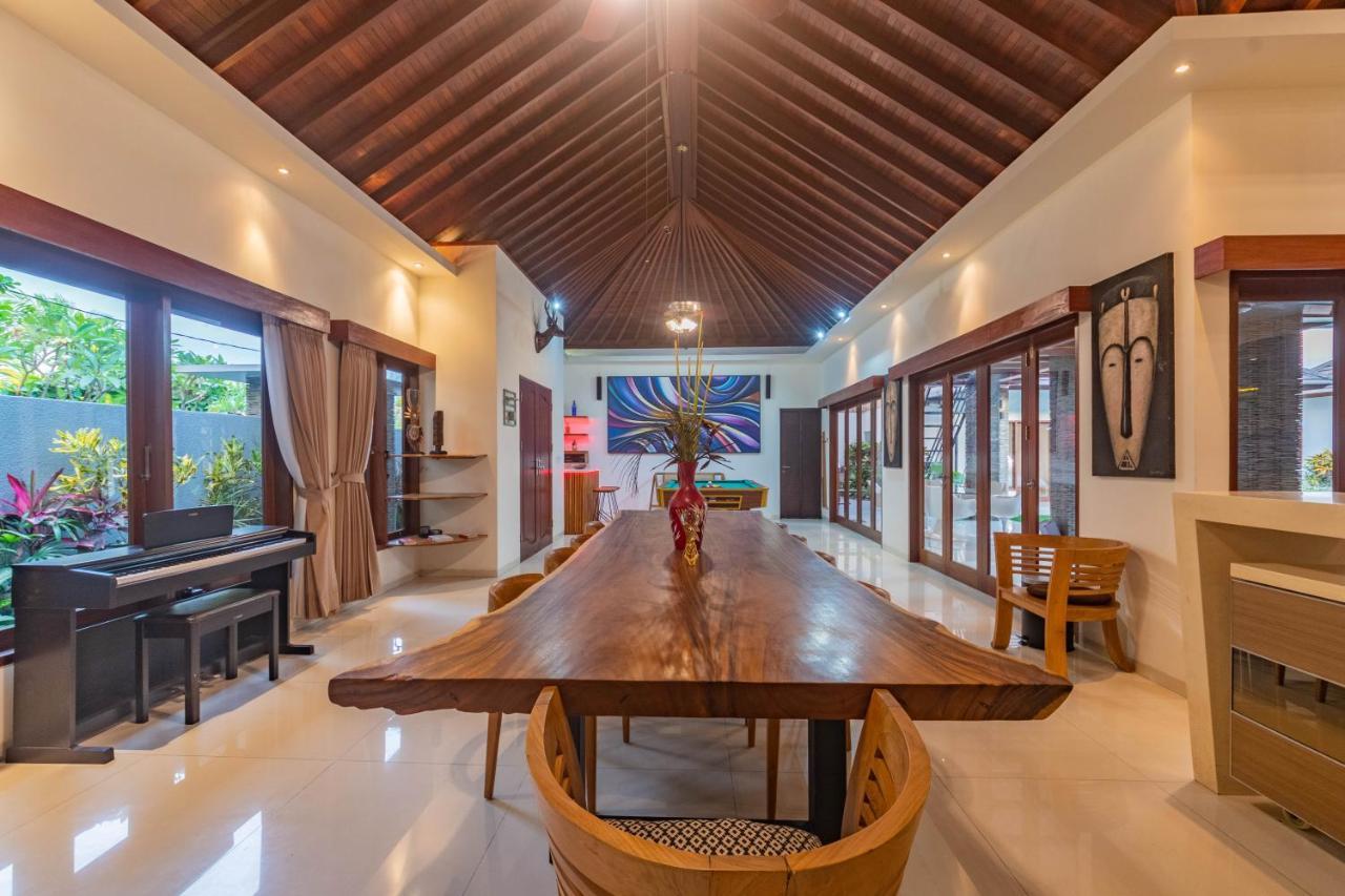 5 Bedroom Villa Sultan Luxury Entertainment And Relaxation スミニャック エクステリア 写真