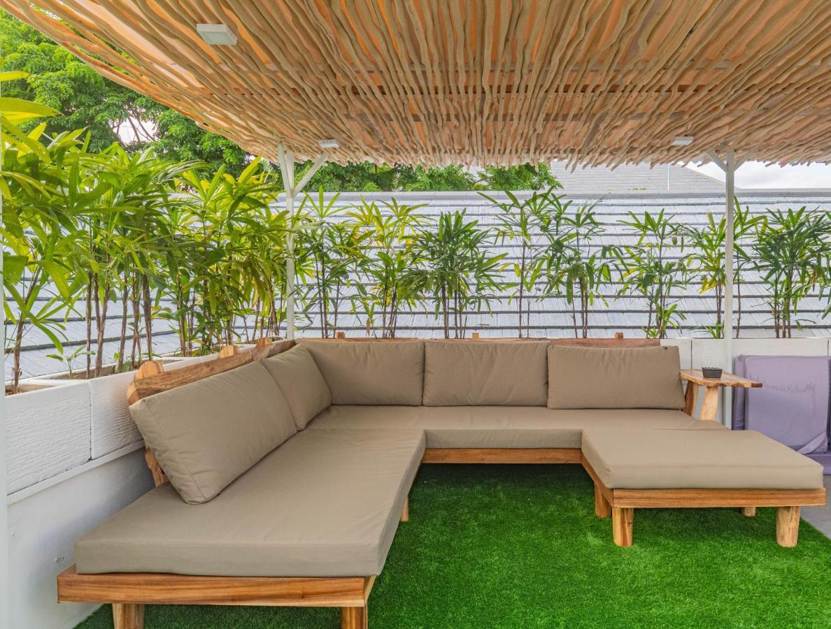 5 Bedroom Villa Sultan Luxury Entertainment And Relaxation スミニャック エクステリア 写真
